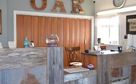 The Oak Motel