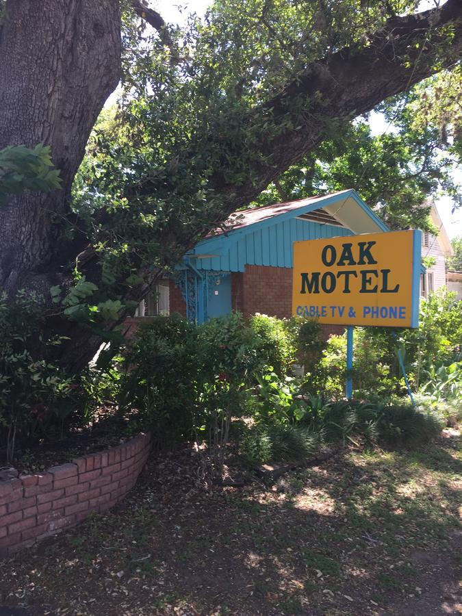 The Oak Motel La Grange Exterior photo