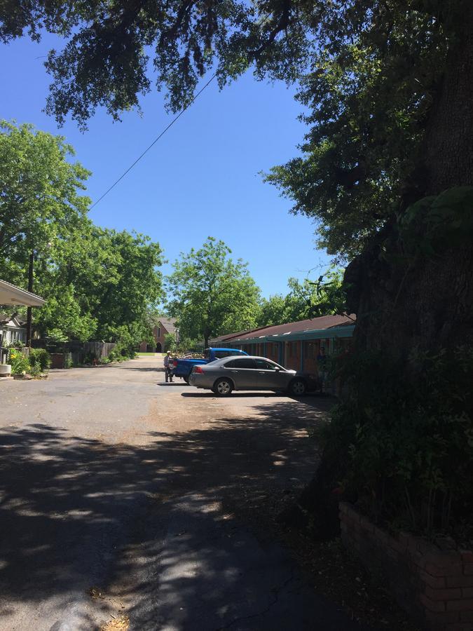 The Oak Motel La Grange Exterior photo