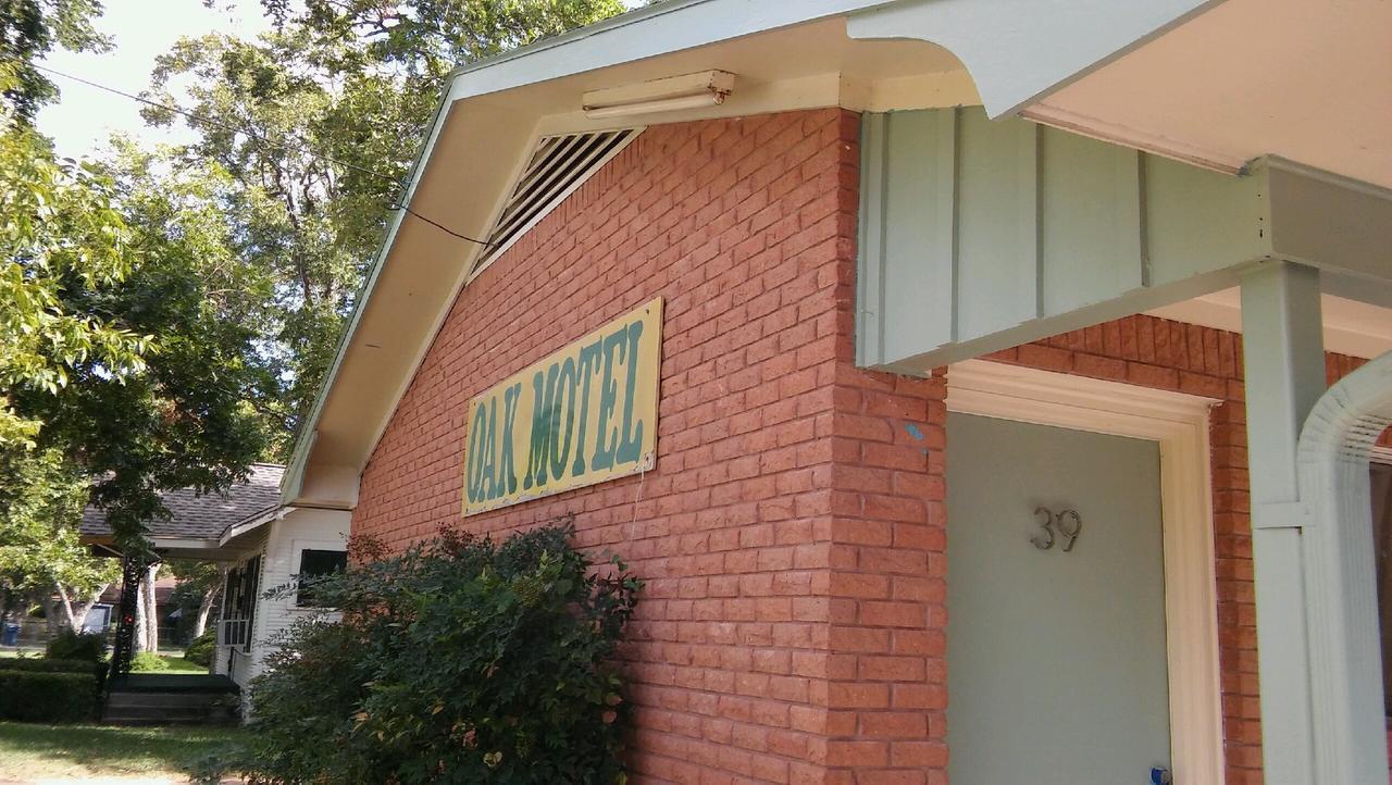 The Oak Motel La Grange Exterior photo
